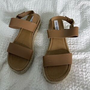 STEVE MADDEN PLATFORM SANDALS